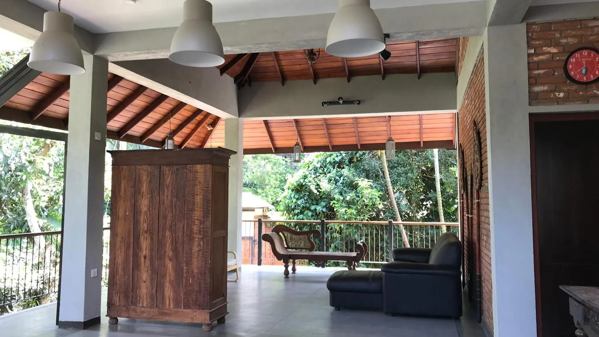 Kandy Brick Bungalow Ampitiya Homestay